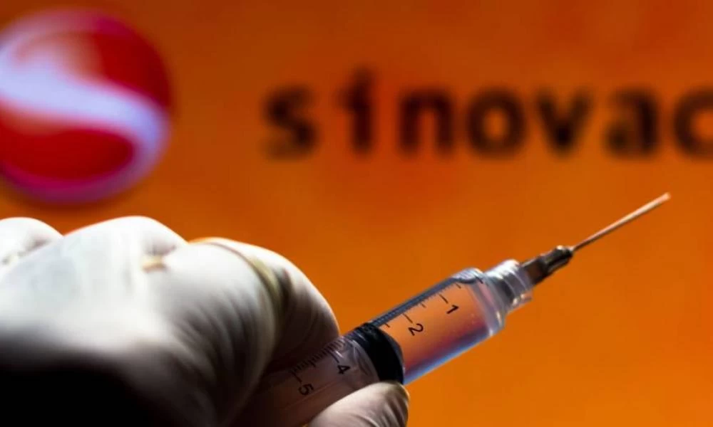 Κίνα: Διευθυντής για τα εμβόλια κατά της covid-19 - Δεν είναι ασφαλή